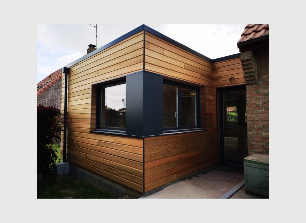 EXTENSION EN OSSATURE BOIS BARDAGE RED CEDAR À MAULDE (59)-02